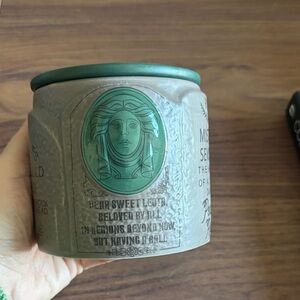 Disney’s The Haunted Mansion Green and Gray Decorative Candle - brand new